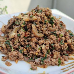 อาหารเหนือแม่อุดม