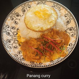 แพนงราดข้าว