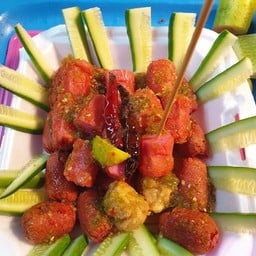 หลาเซนลูกชิ้นทอด เซเว่นสาขาพฤกษา38