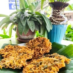 นงนุช ขนมจีน บ้านสวน