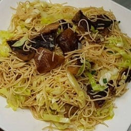 ผัดหมี่ฮ่องกง มังสวิรัติ ใหญ่ Veggie Stir-fried Hong Kong Noodles (Large)