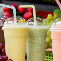 ปาร์ตี้ผลไม้สด & ผลไม้ปั่น