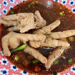 ภัสสรก๋วยเตี๋ยวไก่ตุ๋นมะระ