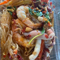 วุ้นเส้น เมา ทะเล