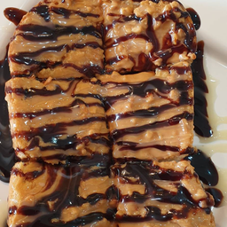 ปังเนยถั่ว ช็อกโกแลต Peanut choc butter toast