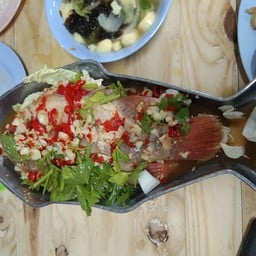 ข้าวต้มรุ่งเรือง