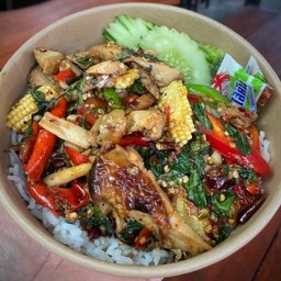 ข้าวกะเพราไก่ย่าง