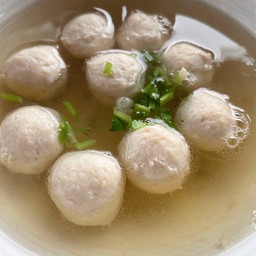 ลูกชิ้นลวก