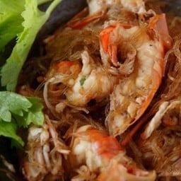 กุ้งแม่น้ำอบวุ้นเส้น