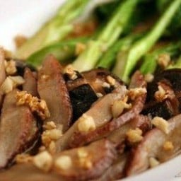 หอยโจงโดงผัดคะน้า