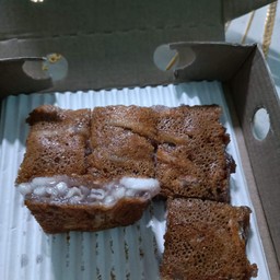 บ้าบิ่นมะพร้าวอ่อน (กล่องเล็กมี 6 ชิ้น)