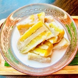 กล้วยบวชชี(Banana ordained in fresh coconut milk)