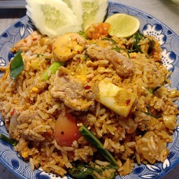 ข้าวผัดต้มยำ