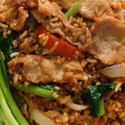 ข้าวผัดหมู