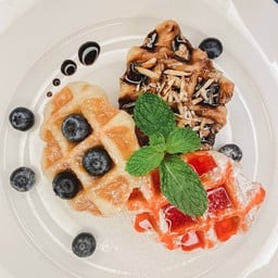 ครอฟเฟิล triple