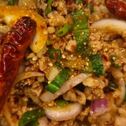 ลาบเนื้อ