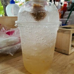 บ๊วย โซดา