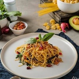 Makin' (มากิน)