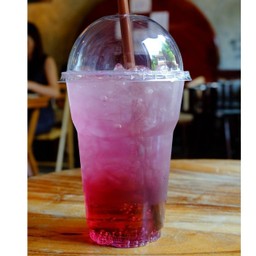 แดง มะนาวโซดา