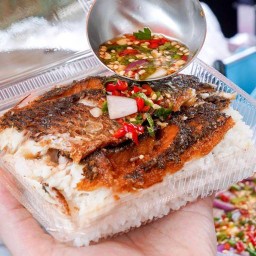 กะเพรา ปลาแกะ by เจ๊รัก