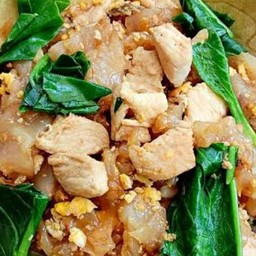 ผัดซีอิ๊ว...ไก่