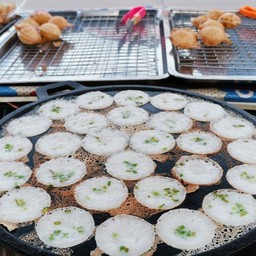 ขนมครกโบราณแม่เน้ย หน้าวัดบางเลนเจริญ