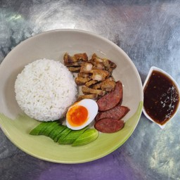 ข้าวหมูกรอบ