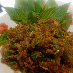 ก้อยหมูมะนาวดิบ