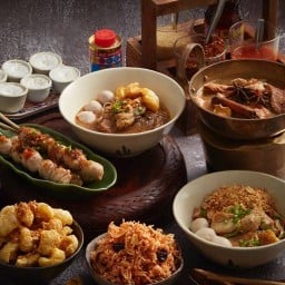 ก๋วยเตี๋ยวเรือสูตรกะทิสดแม่ประไพศรี สาขา อยุธยา