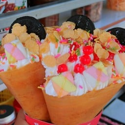 เครปใส้แตก สลอท🦥 200ปี รังสิต