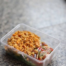 ยำไข่ปูม้า