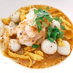 เสือหิว ก๋วยเตี๋ยวต้มยำขลุกขลิก (หลังเซ็นทรัลชลบุรี)