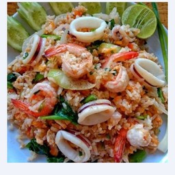 ข้าวผัดทะเล