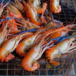 กุ้งเผา น้ำจิ้มรสเด็ด (HOI หอย Seafood) ลาดพร้าว 101