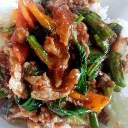 ผัดพริกแกงเนื้อ(กับข้าว)