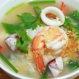 ข้าวต้มทรงเครื่อง