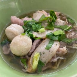 ปรายฟ้าก๋วยเตี๋ยวหมู-เนื้อตุ๋น สูตรโบราณ ไม่มีmart