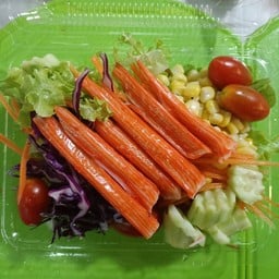 สลัดผักทูน่า + น้ำสลัดครีม