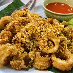 หมึกทอดกระเทียม