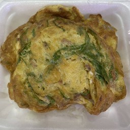 ข้าวไข่เจียวชะอมหมูสับ