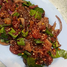 ก้อยเนื้อขม