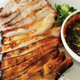 คอหมูย่าง ขีดละ 96