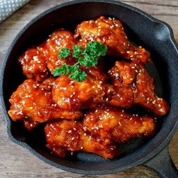 ข้าวไก่ทอดราดซอสเผ็ดx2