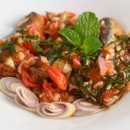 ยำปลากระป๋อง