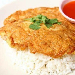 ข้าวไข่เจียว หมู สับ ไข่ไก่ 2 ฟอง