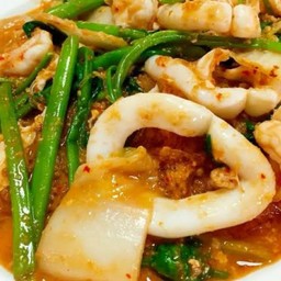 สุกี้ปลาหมึก