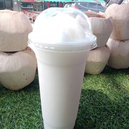 มะพร้าวปั่นนมสด