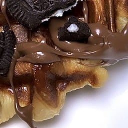 ครอฟเฟิล by kanomprang