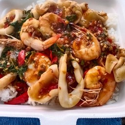 ข้าวกระเพราทะเล