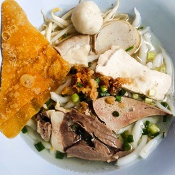หมูน้ำใส